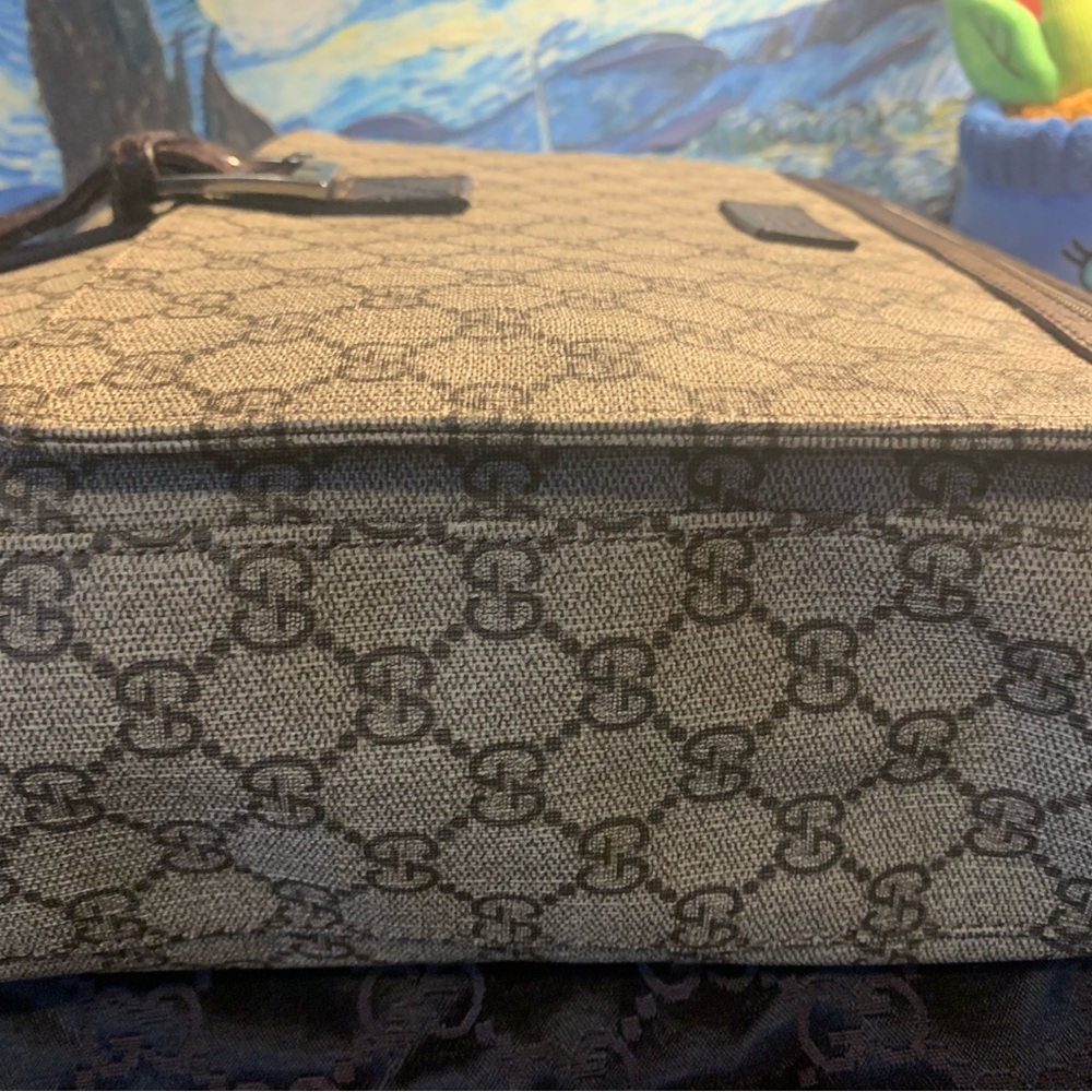 Gucci  GG Canvas Messenger bag with COA - Picture 6 of 16